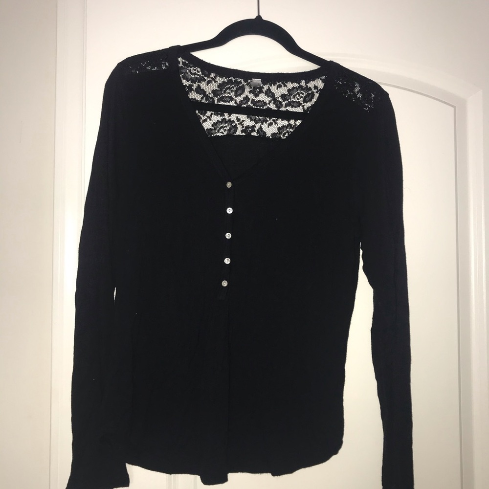 Black Long Sleeve Tee